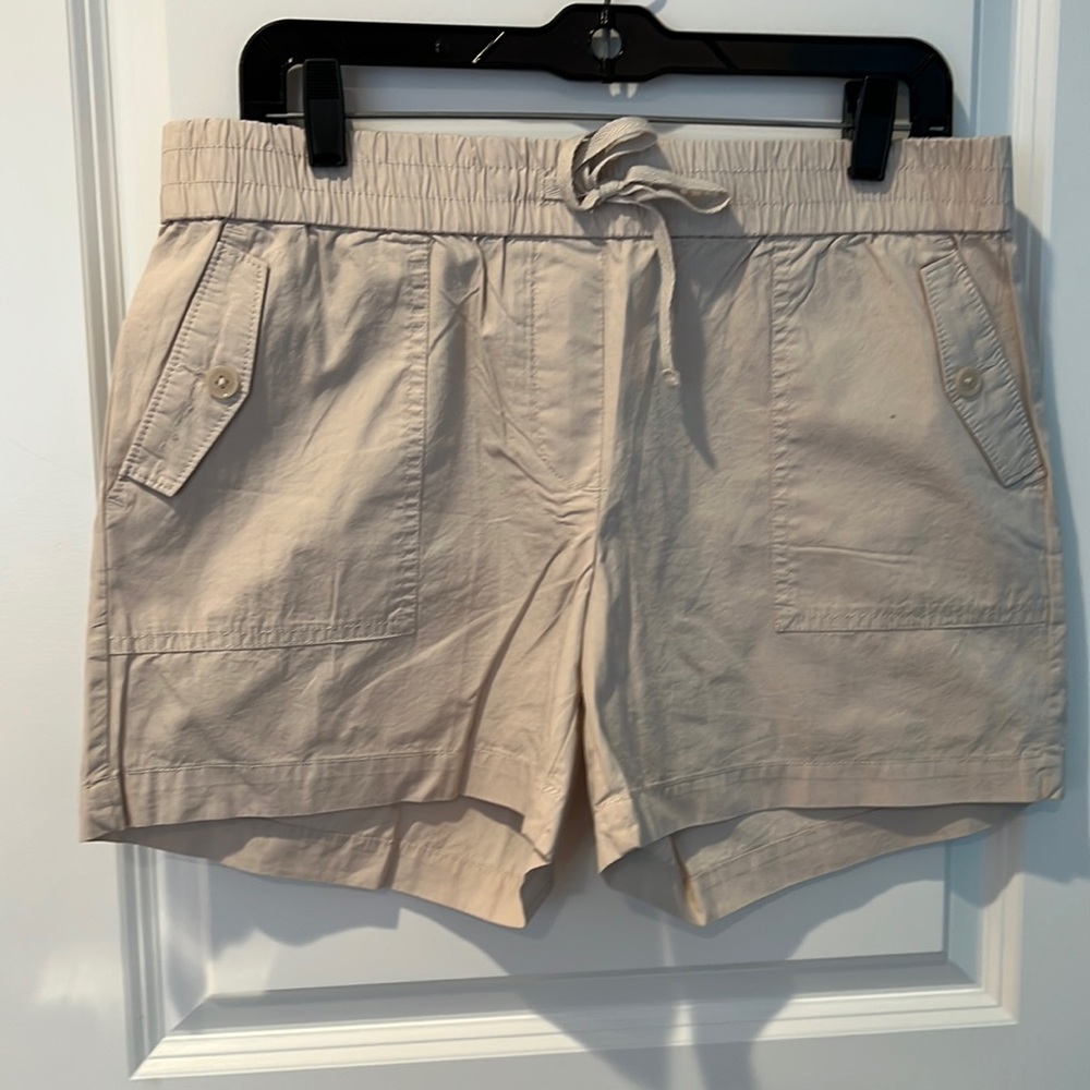 NWT LOFT Cotton Cargo Shorts, Sz M